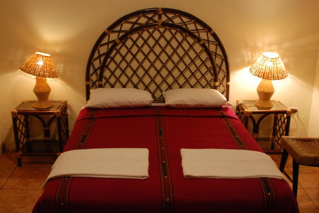 Hostal Casa Dona Mercedes ケツァルテナンゴ 部屋 写真